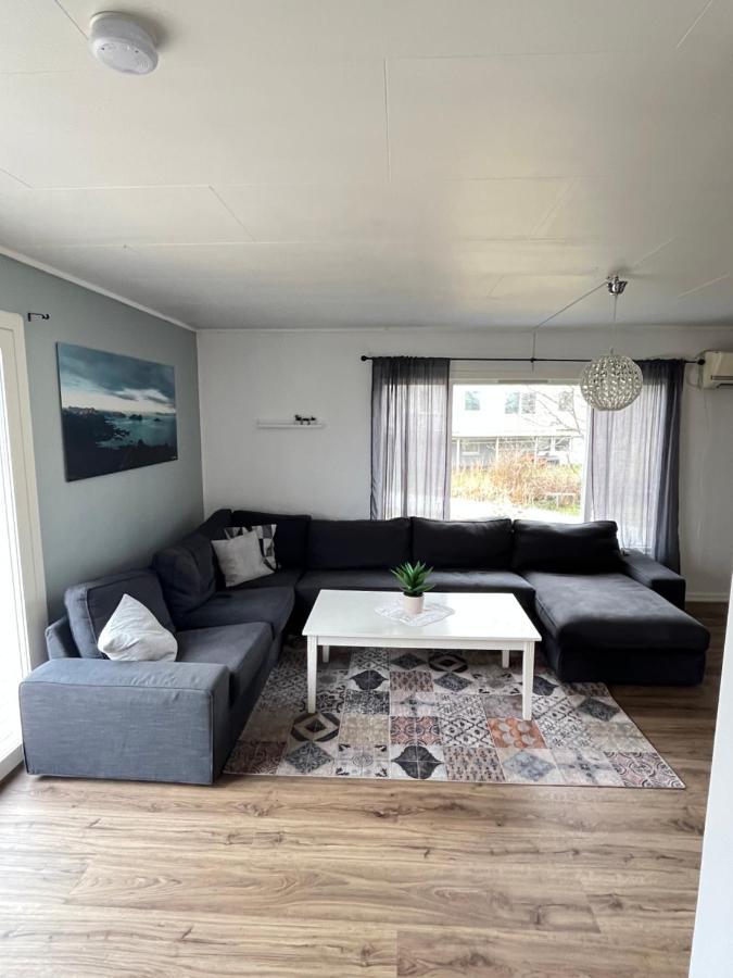 דירות לקנס Hus Sentralt I Lofoten מראה חיצוני תמונה